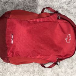 Osprey Daylite Backpack- Brand New - Red Never Used -H2O Feature