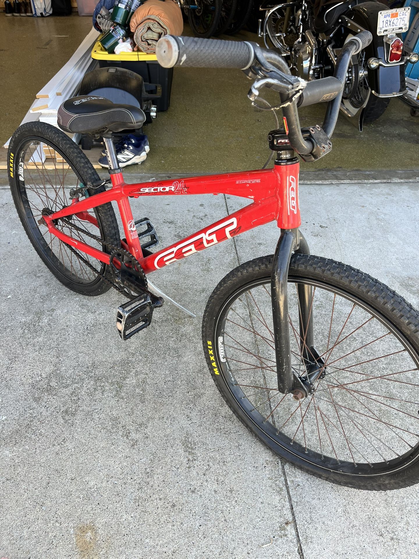Felt 24” Cruiser