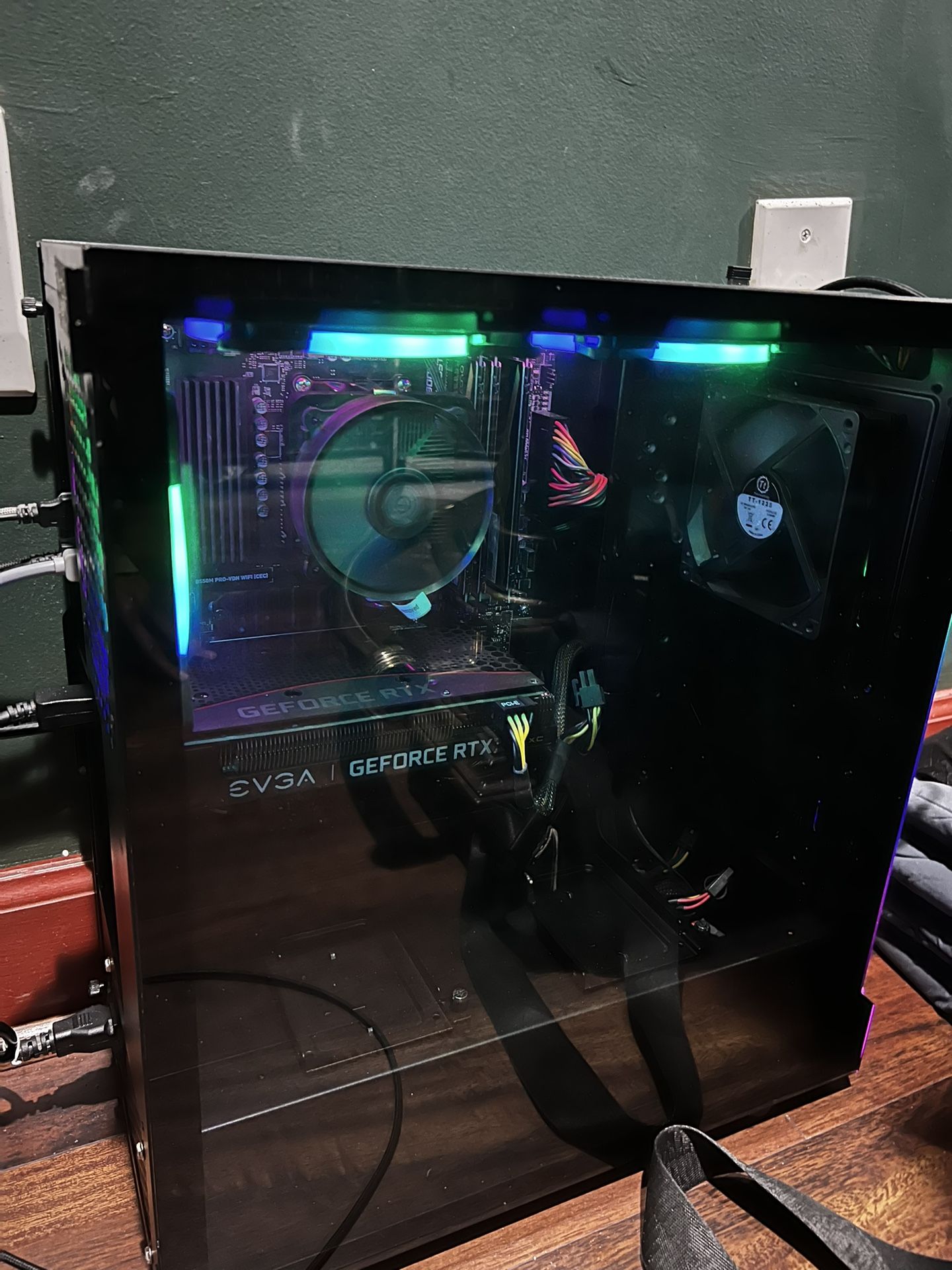 3060ti gaming pc + setup