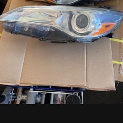 2015-2017 Toyota Camry Headlight Left Side 