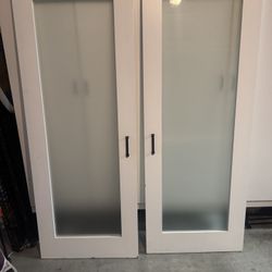 2 Sliding Doors