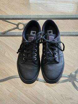 Adidas Size 8.5 Mens