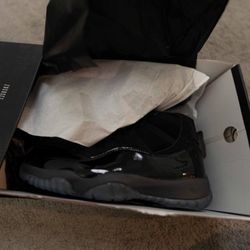 Jordan 11 Cap N Gown