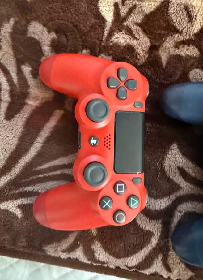 PS4 Controller