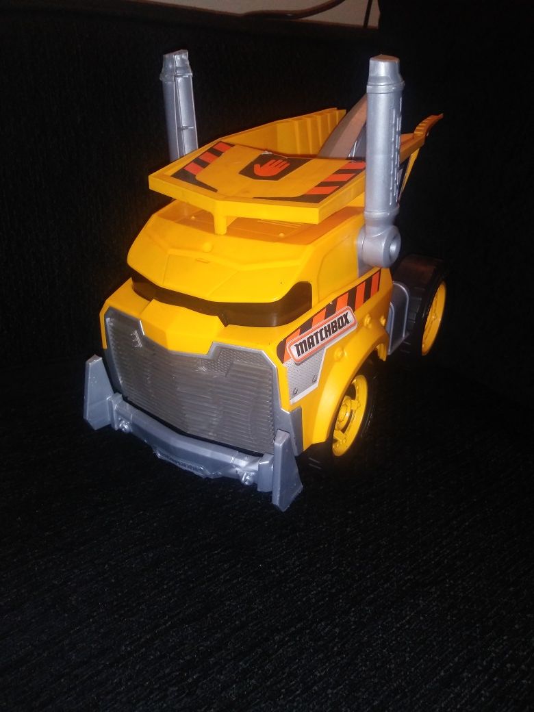 "WRECKY THE WRECKING BUDDY" MATCHBOX TRUCK