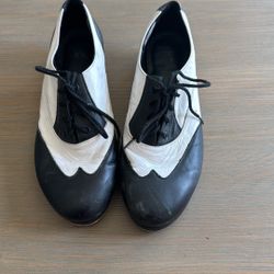 Leo’s Tap Shoes