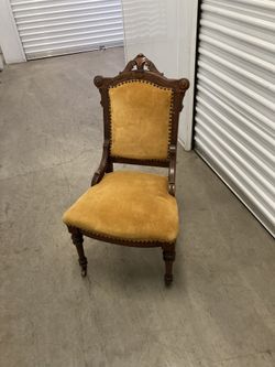 Eastlake Vintage Victorian Velvet Chair