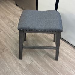 24” Counter Stool 