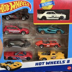 Hot Wheels 8 Car Set