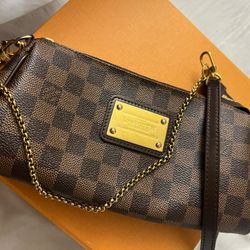 LOUIS VUITTON Damier Ebene Eva Chain Strap Clutch 