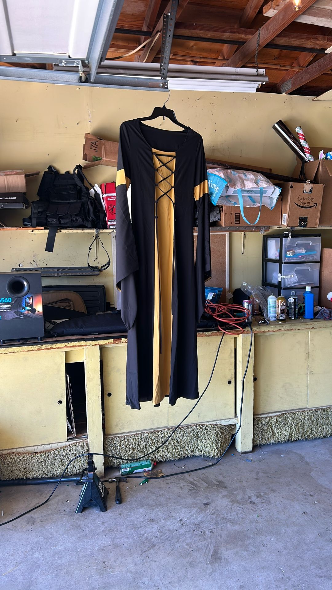 Hufflepuff Renaissance Dress & Robe - S