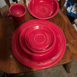 Fiesta Dinnerware Set Plus Extra Large Plate And Two Mugs 