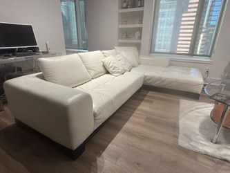 Z Gallerie “Blanco” White Leather Sectional  couch/ sofa