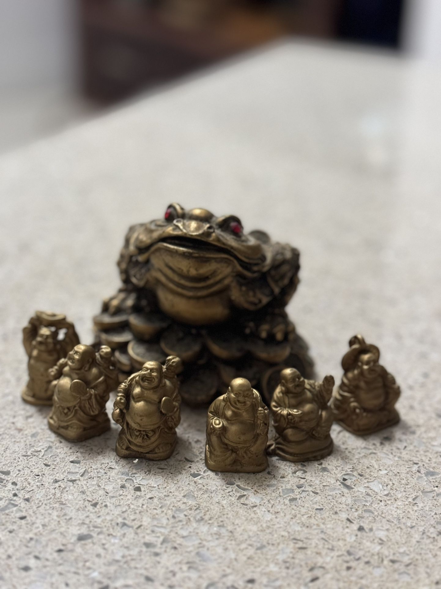 Money Frog And Mini Buddha Figures