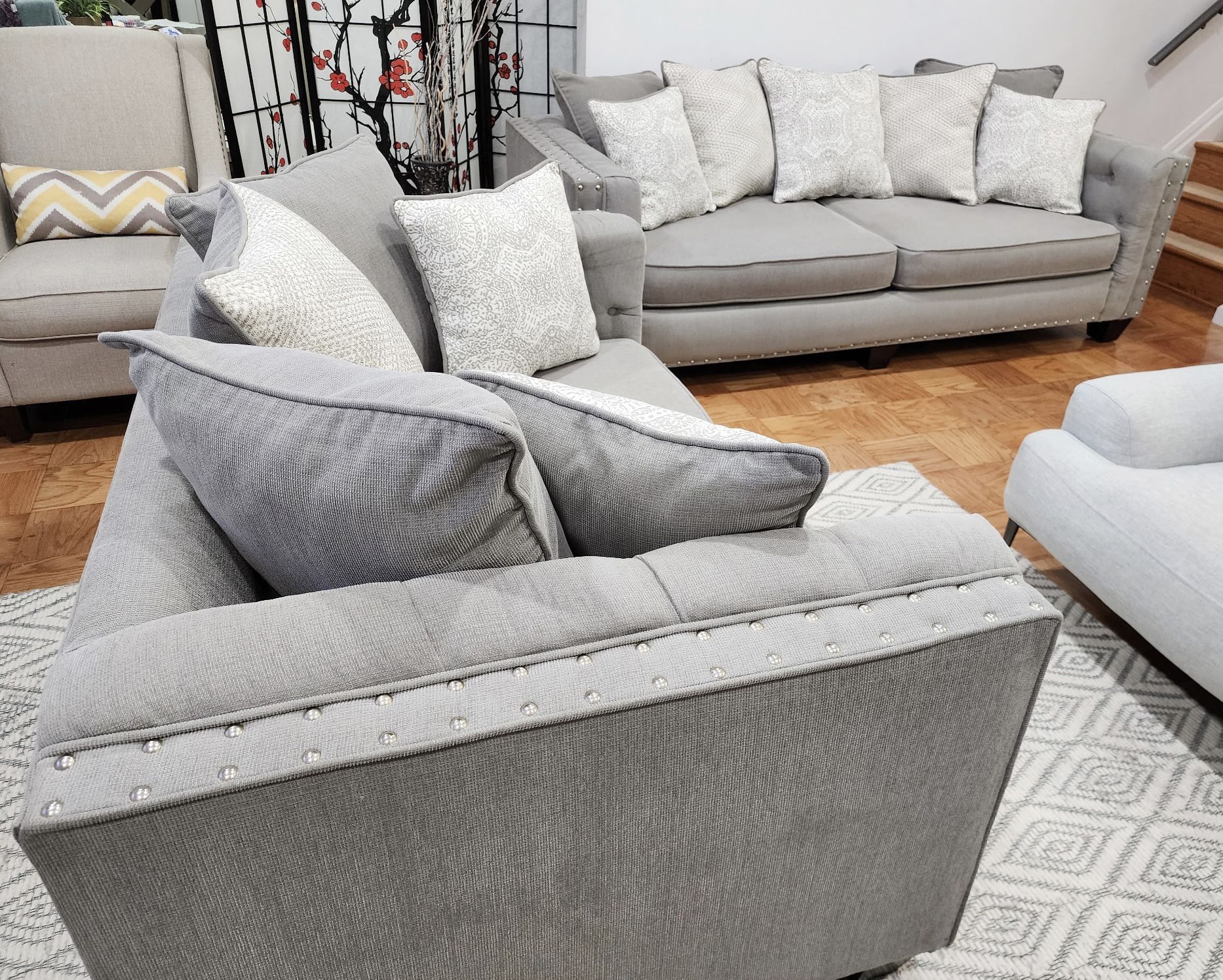 Sofa And loveseat in Excellent Condition!