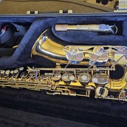 Yamaha YAS-26 Alto Saxophone 