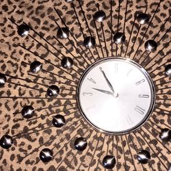  Clock 