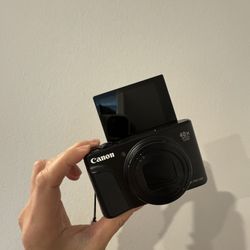 Canon PowerShot SX740
