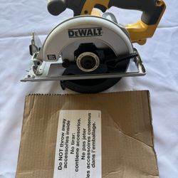 Dewalt 6 1/2 Circular Saw TOOL ONLY 