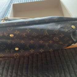 Louis Vuitton Artsy Bag