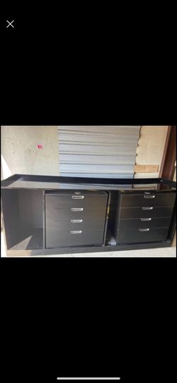 8Ft bar/entertainment desk