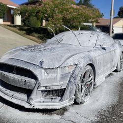 Interior seats, carpets, floor mats Shampoo - Outside Like New