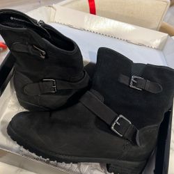 Blondo Waterproof/impermeable Women’s Shoes  (size 8,5)