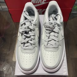 Air Force 1 (GS).     7y