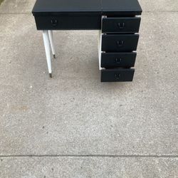 Nice Desk 