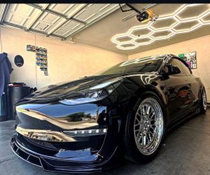 23 Tesla Model 3