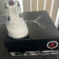 Air Jordan 4 Retro 