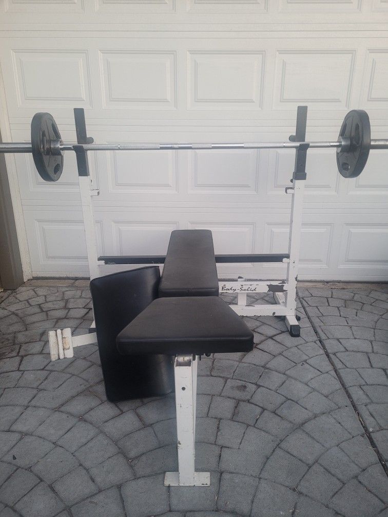 body Solid bench press n weights