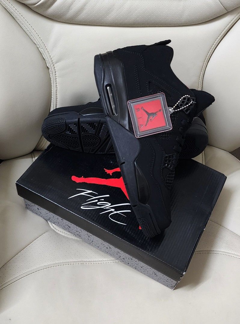 Jordan 4 Retro