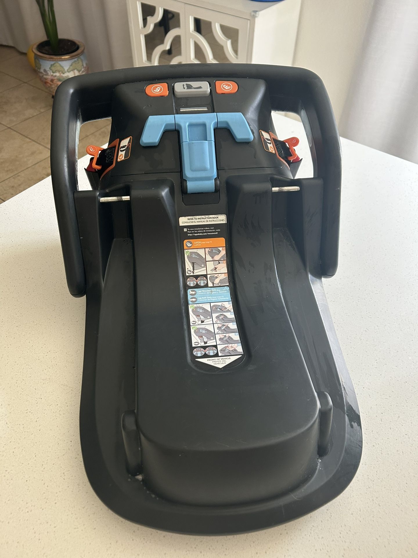 UPPAbaby Extra Mesa V2 Car Seat Base / Compatible with Mesa and Mesa V2 Infant Car Seats / SmartSecure Installation