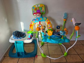 Baby items / toys
