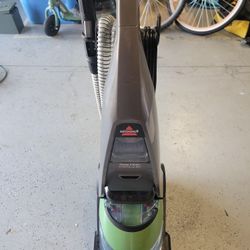 Bissell Deep Clean professional Vacuum Cleaner 
