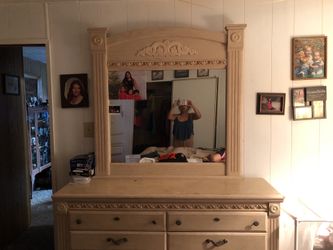 Dresser