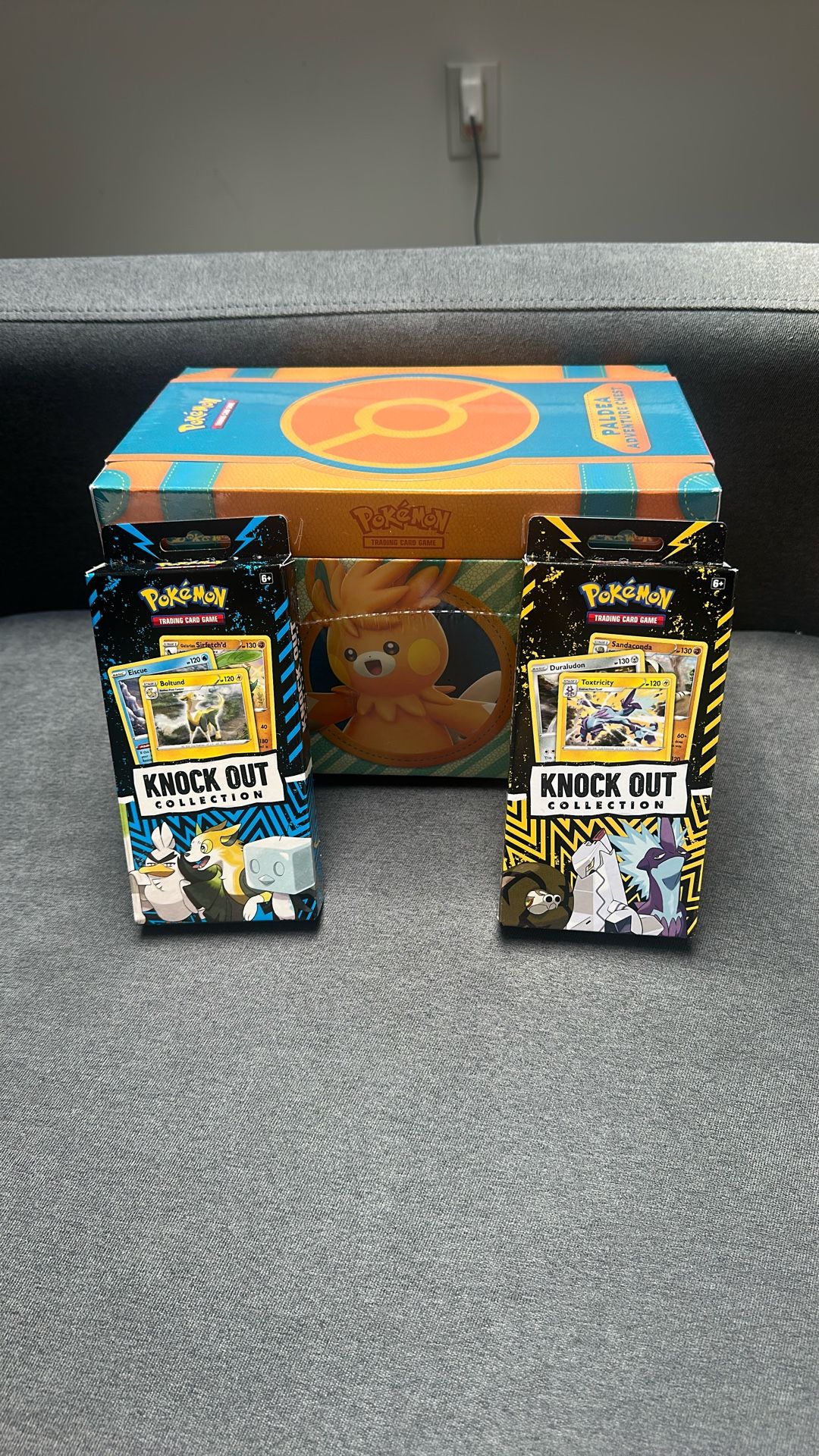 Pokemon Paldea Adventure Chest Box