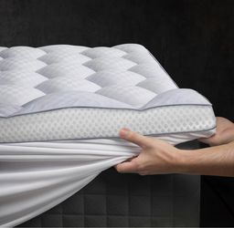 White Quilted Mattress Topper—queen size