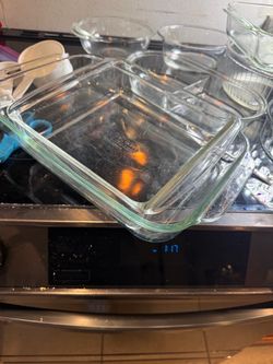 Pyrex Clear Glass Baking Dish collection read description