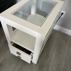 End Table With Power 