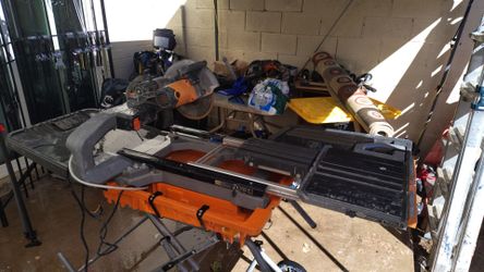 10in blade cuts up to 36in horizontal RIDGID Wet Tile Saw with Stand