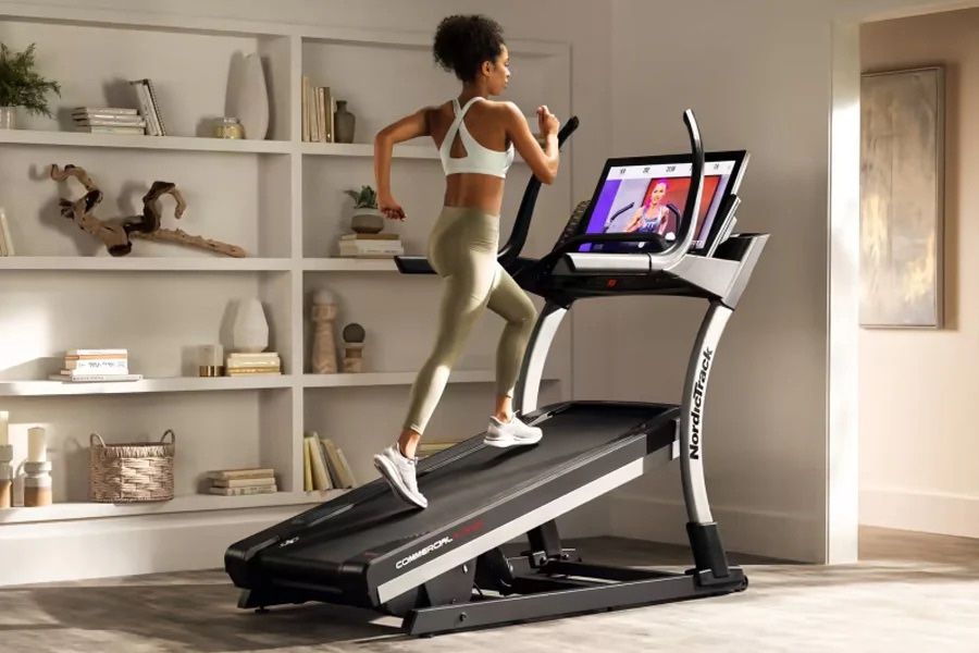 NORDICTRACK COMMERCIAL X32 40% INCLINE 32” TOUCHSCREEN BRAND NEW IN BOX