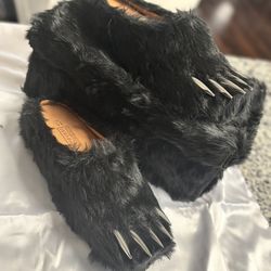 Bravest Studio Bear Claw-Mule Black