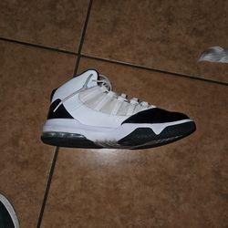 Nike Air Jordan Max Aura 'Concord
