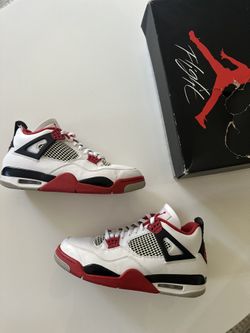 Jordan 4 Fire Red- Size 11