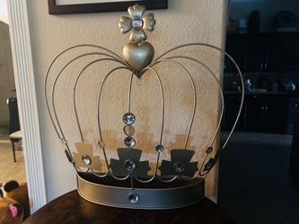Pretty Crown Metal Wall Decor baby girls princess queens