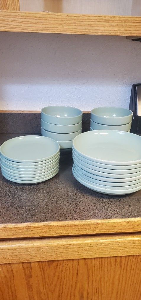 Kitchen Dish Set