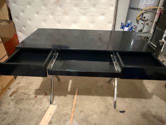 Modern Black Glossy Desk / Vanity Table with 2 Drawers and Pull-Out Keyboard Tray