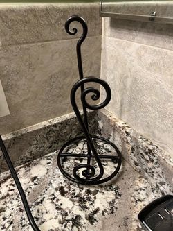 Black Wrought Iron Paper Towel Holder